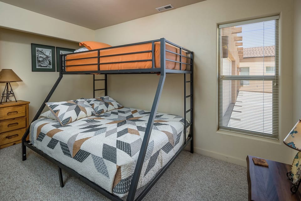 3rd bedroom - 3rd bedroom with Queen/Twin XL bunk