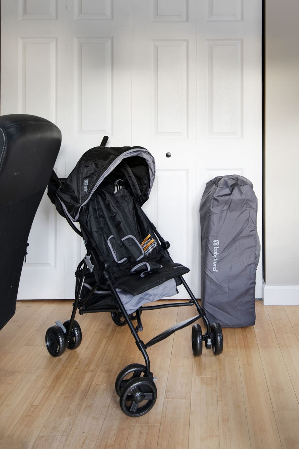 The home comes with a stroller and a pack 'n play for your little ones