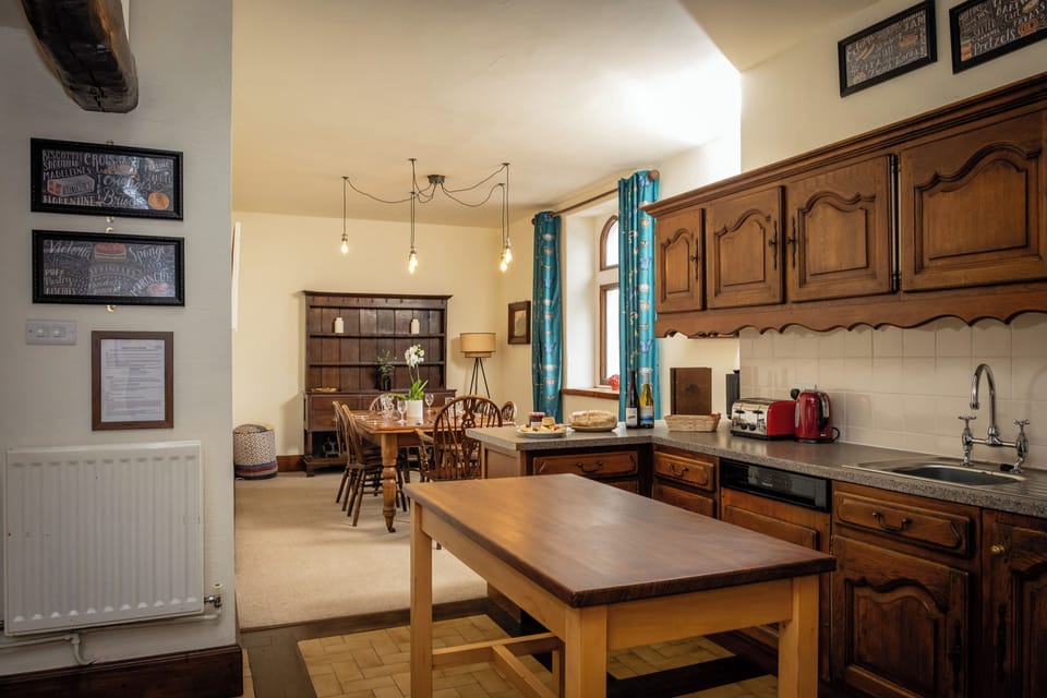 Fridge, electric kettle, toaster, cookware/dishes/utensils
