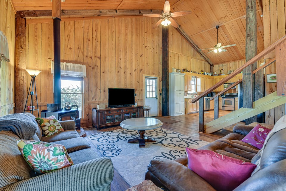 Living Room | Flat-Screen TV | Free WiFi | Wood-Burning Stove