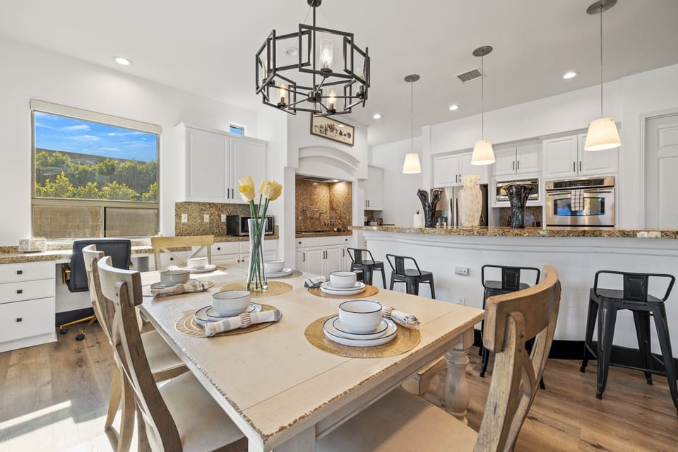 Villa | Dining room