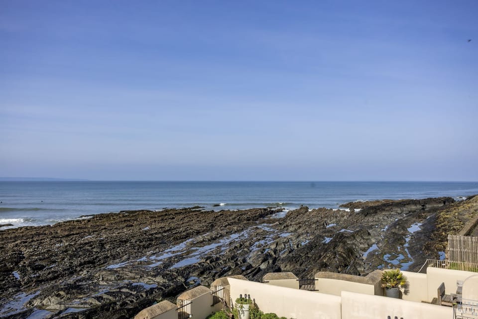 Further sea views from property windows - 4 Out Of The Blue