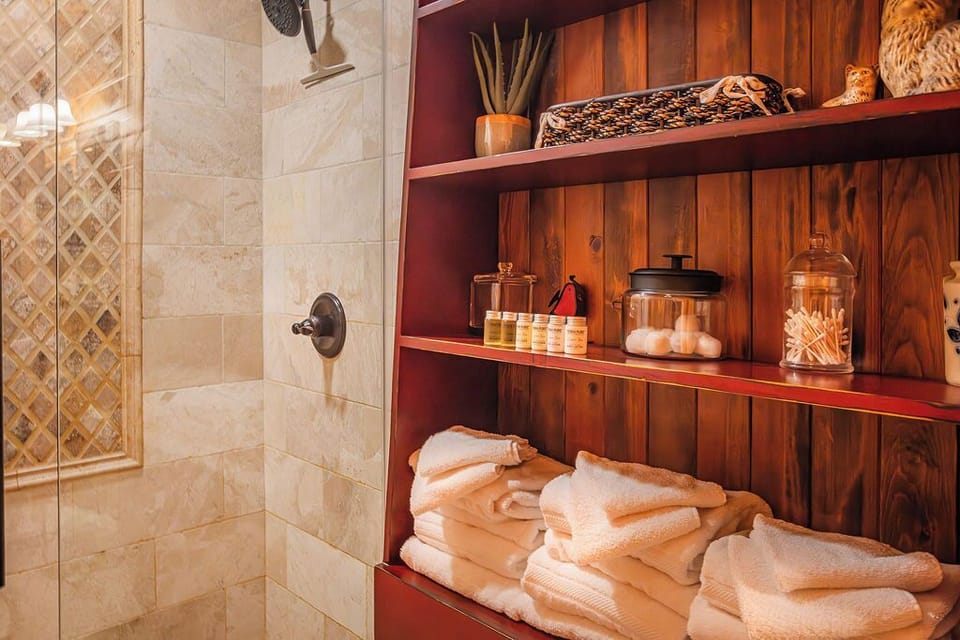 ✨ A five-star feel in a cozy cabin — every detail thought through.
