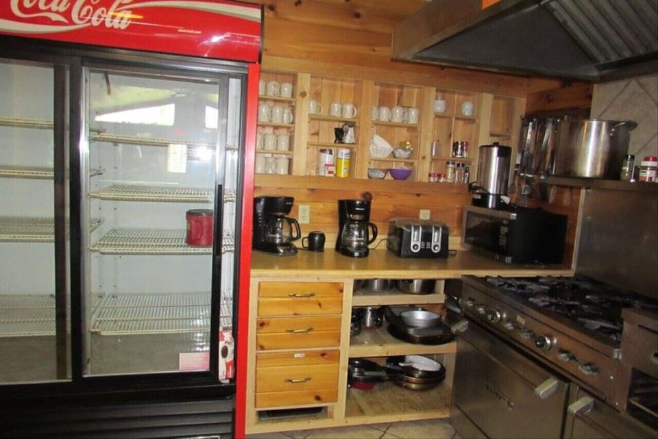 Brimley Lodge - Kitchen - Large Refrigerator