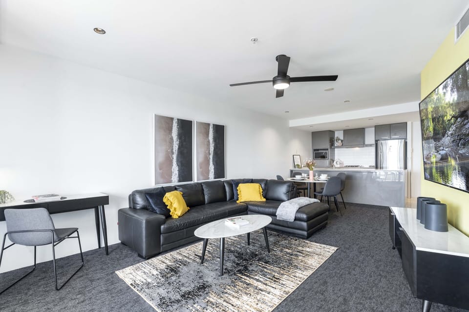 2 Bedroom 1 Bathroom Hinterland View Apartment  | Living area | 24-inch flat-screen TV with cable channels