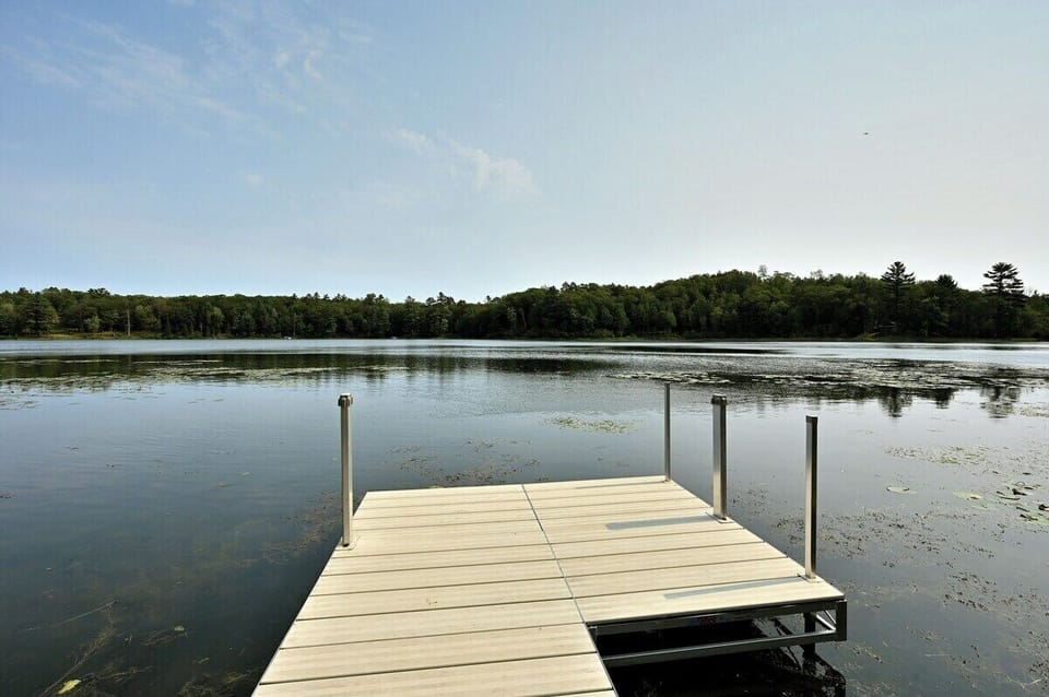 Spirit Lake is a small 36 acre lake with a maximum depth of 30 feet.