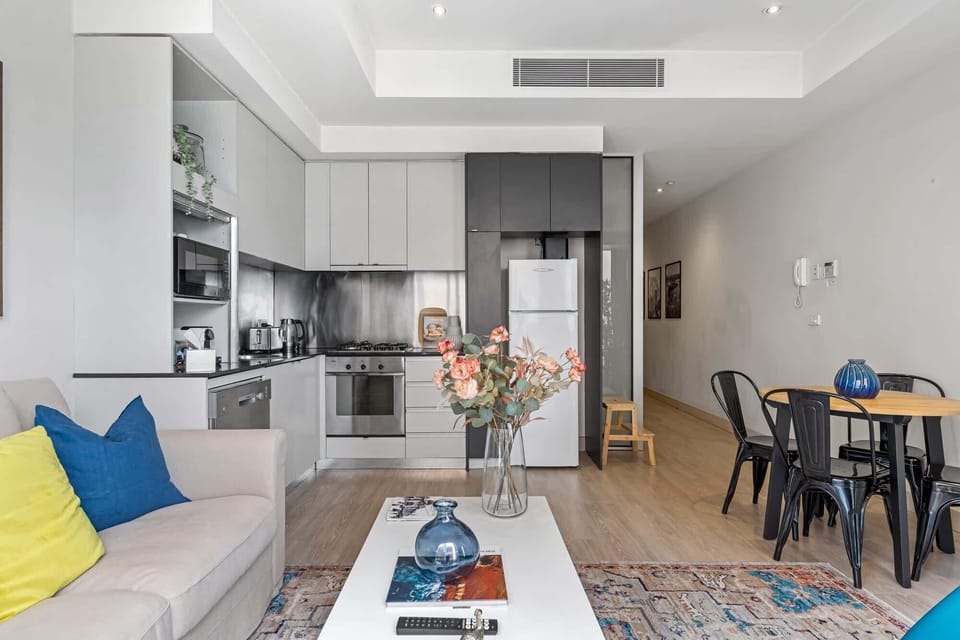 Living Room/Kitchen/Dining Area