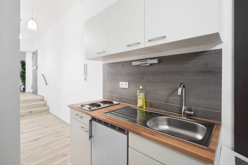Fully Equipped Kitchenette