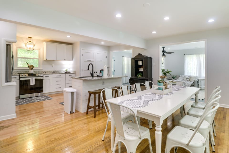 Bright, open kitchen and dining area — perfect for shared meals and gathering.