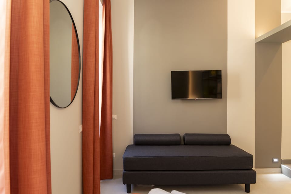 Superior Triple Room | In-room safe, desk, laptop workspace, free WiFi