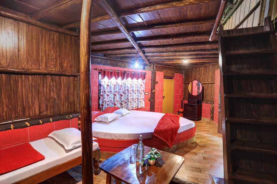 Family Cottage | Free rollaway beds, free WiFi, bed sheets
