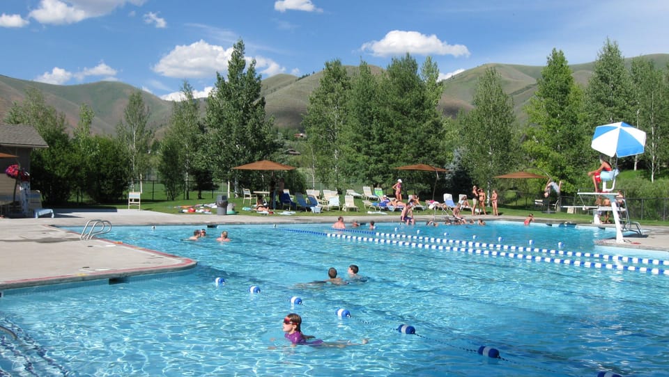 Swimming pool for the summer season