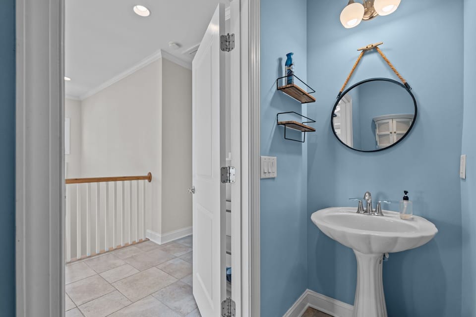 3rd floor, hallway half bath