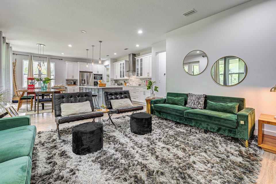 House (5 Bedrooms) | Front of property
