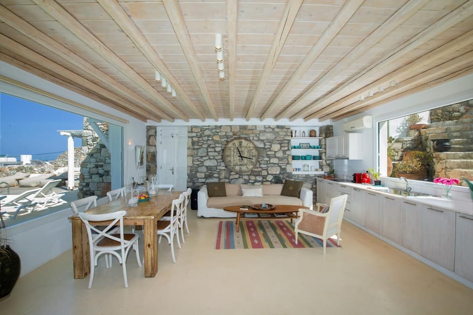 House, Smoking | 5 bedrooms, soundproofing