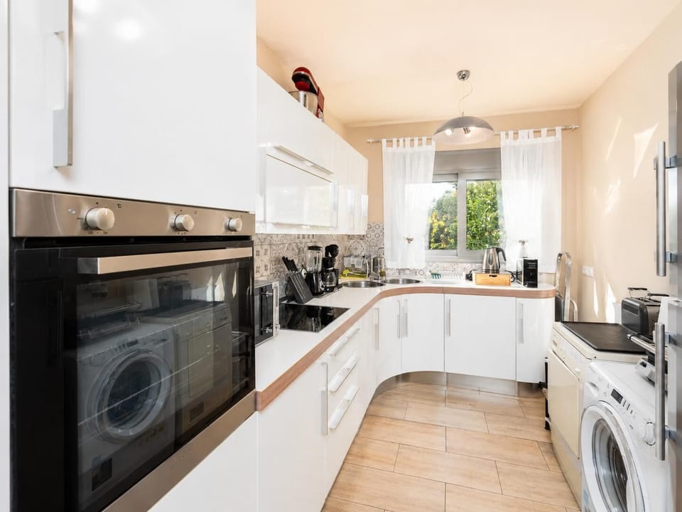 Equipped kitchen