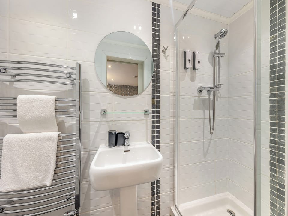 Bathroom | Ty Llyn - Tyddyn Sargent, Tyn Y Gongl, near Benllech