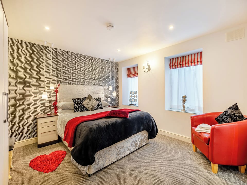 Double bedroom | Ty Llyn - Tyddyn Sargent, Tyn Y Gongl, near Benllech