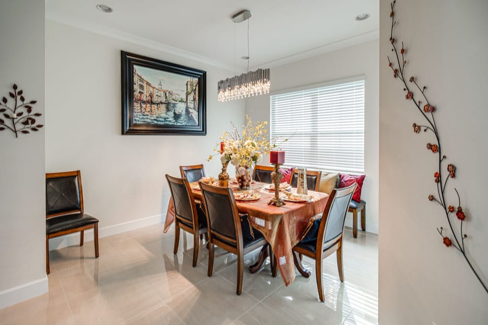 Dining Room | Dishware/Flatware Provided