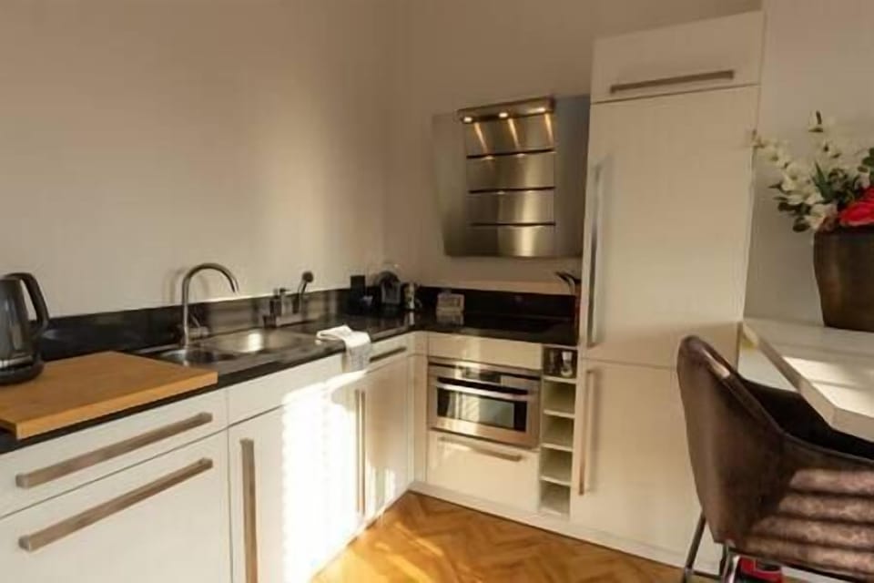 kitchen (2)