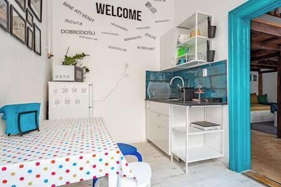 Kitchen (1)