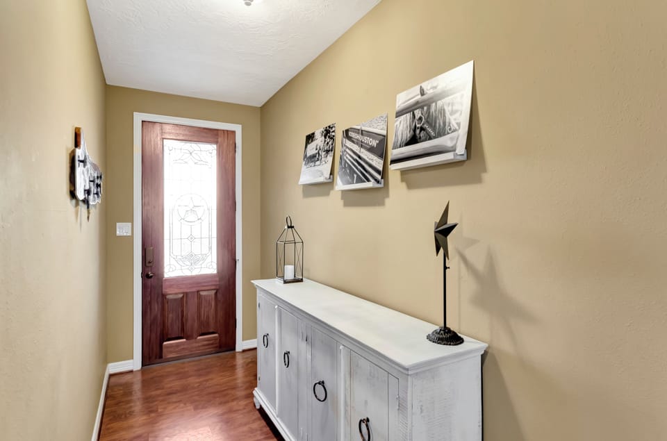 Welcome to Rustic Manor