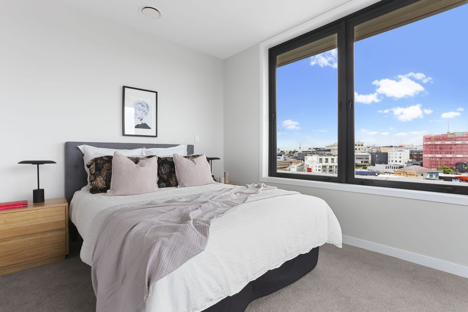 Premium Penthouse | 3 bedrooms, iron/ironing board, WiFi (free), bed sheets