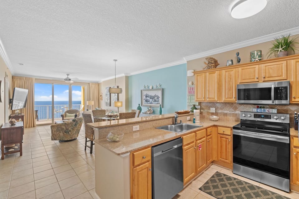 Fully equipped kitchen