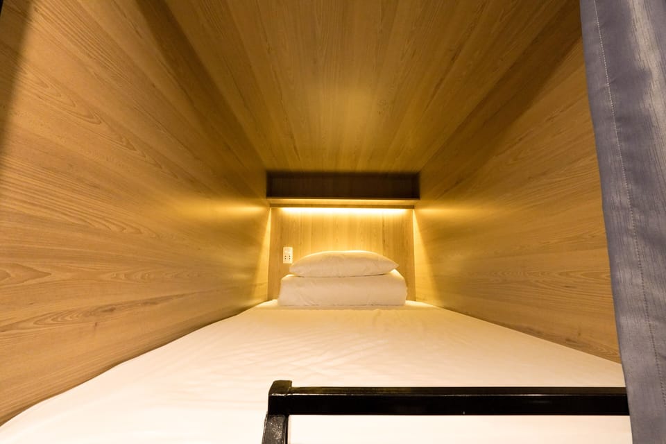 Economy Shared Dormitory, Women only | Hypo-allergenic bedding, minibar, blackout drapes, soundproofing