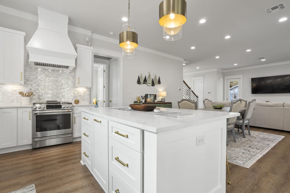 Big kitchen island for meal prep.