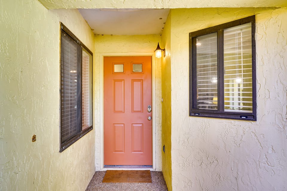 Private Entrance
