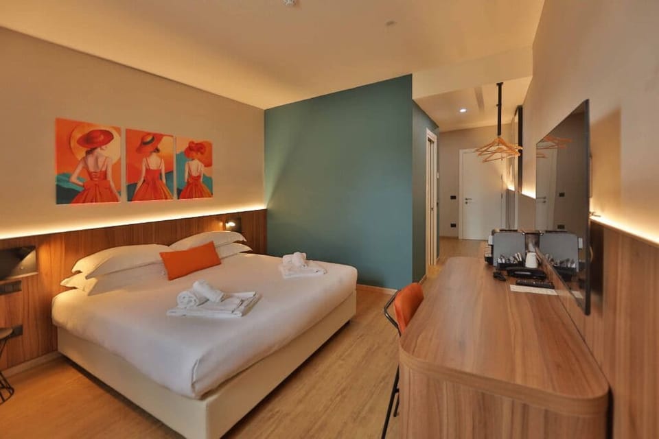 Deluxe Quadruple Room | Egyptian cotton sheets, premium bedding, down comforters, pillowtop beds