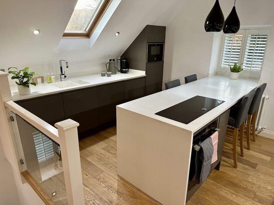 Fridge, dishwasher, electric kettle, toaster