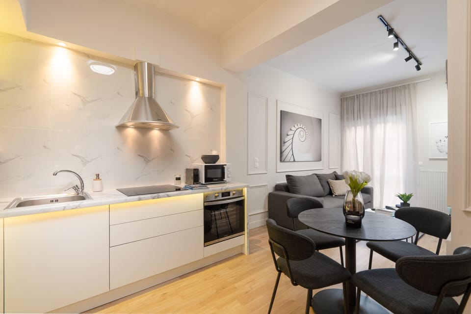 Luxury Apartment | Dining room
