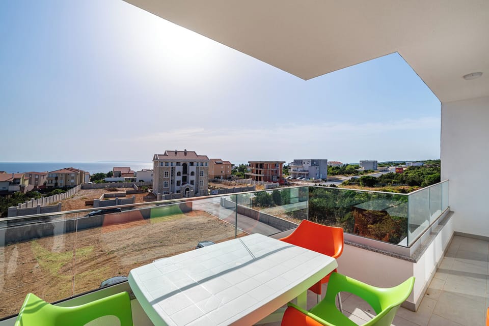 Apartment, 1 Bedroom, Balcony, City View | Outdoor dining