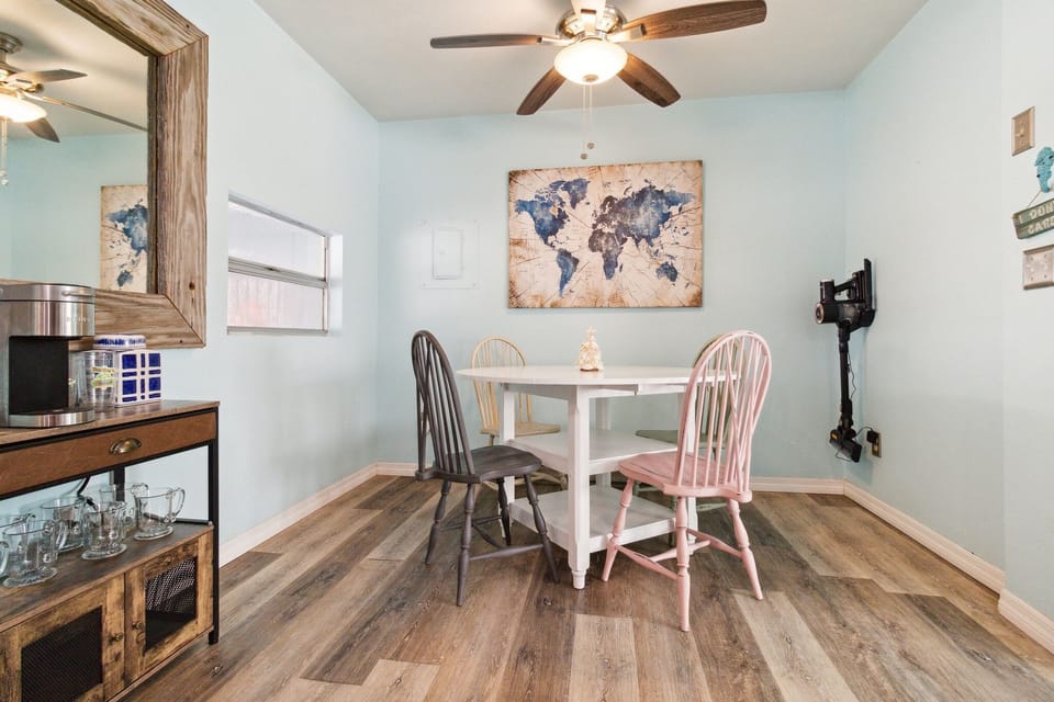 Cottage, 2 Bedrooms | Dining