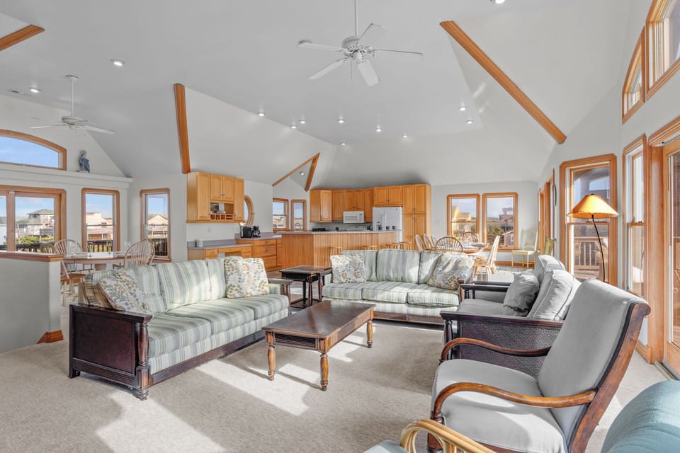 4-Surf or Sound Realty - 1180 - Island Princess - Great Room -4