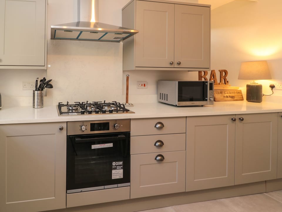 Fridge, dishwasher, electric kettle, toaster