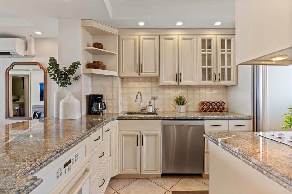 This kitchen is equipped with your basic cooking appliances
