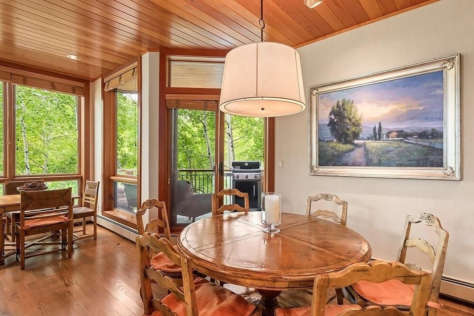 Dining Room, Dining Table, Furniture, Indoors, Table