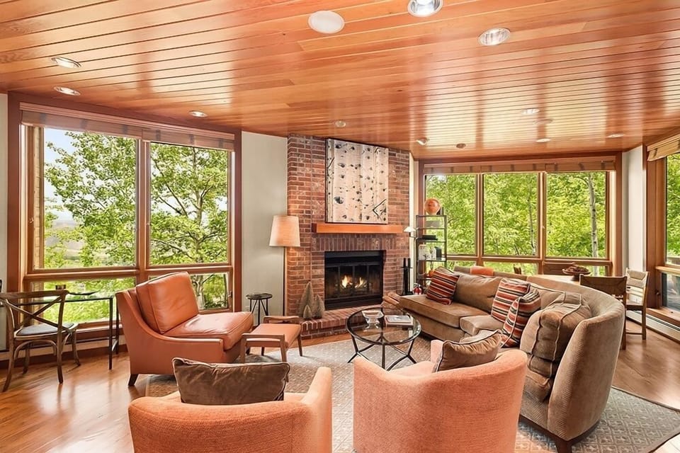 Indoors, Home Decor, Architecture, Building, Furniture