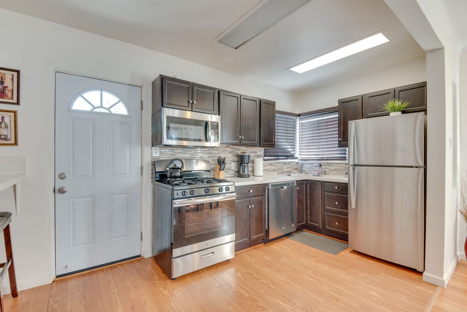 Kitchen | Access to Shared Coin-Operated Laundry Machines