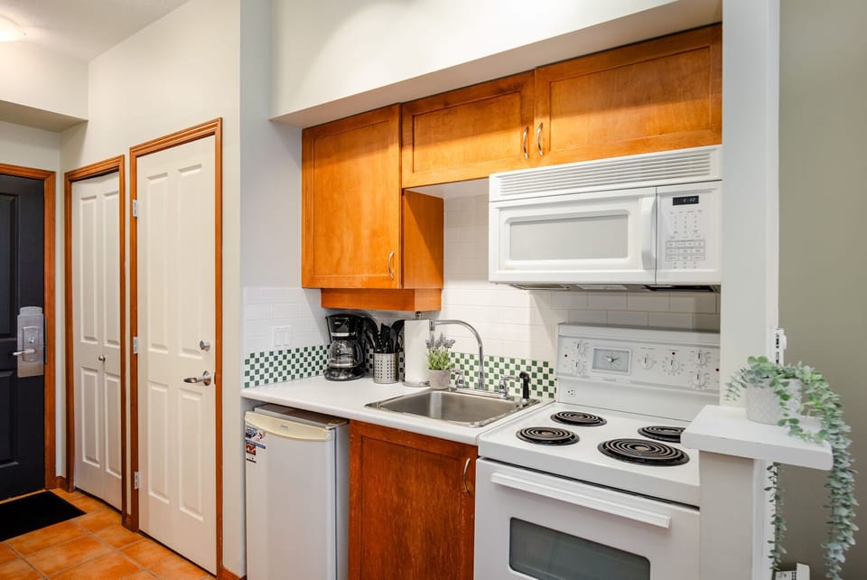 Well-stocked for light cooking or a morning coffee.