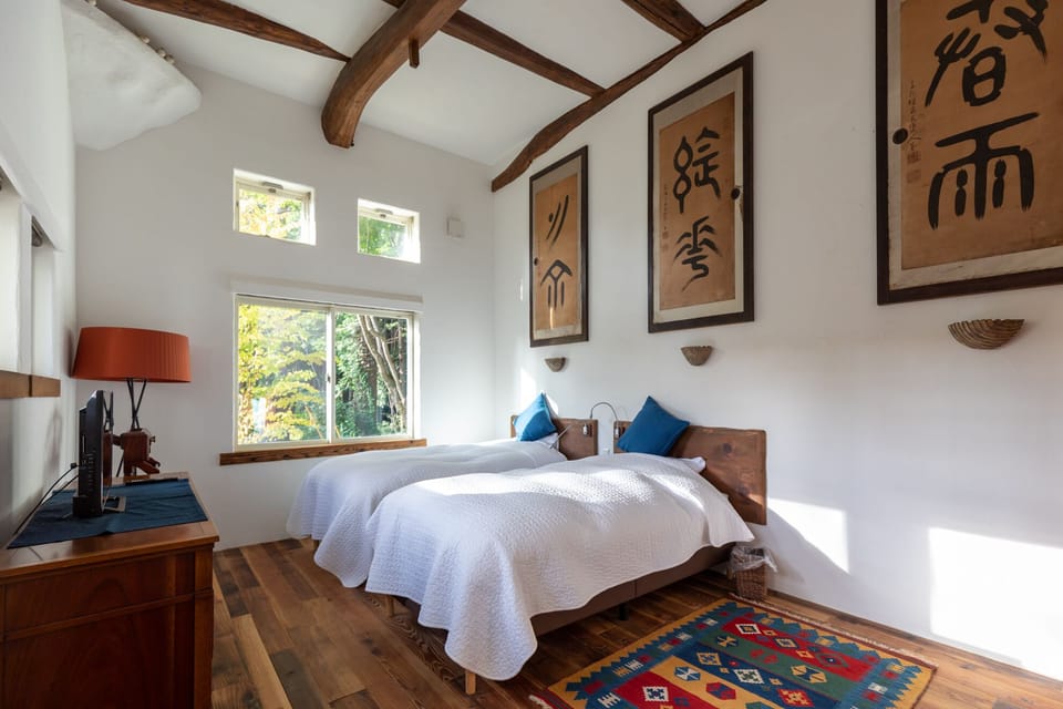 Hanz Outdoor Residence | Individually decorated, individually furnished, bed sheets
