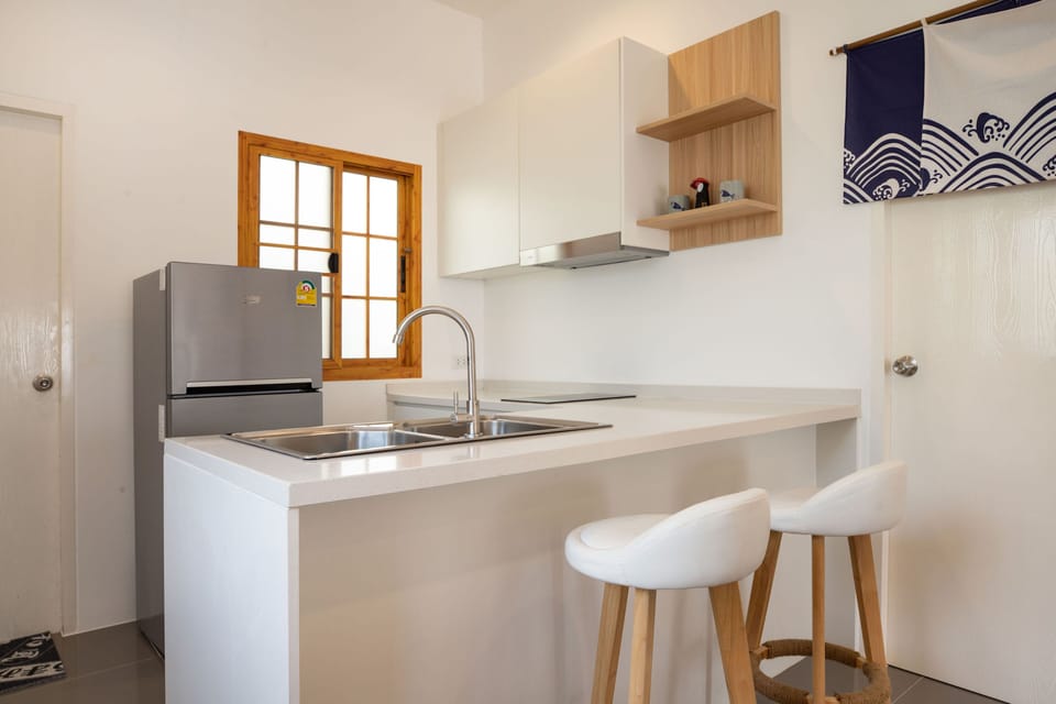 Design Villa | Private kitchen | Electric kettle, toaster