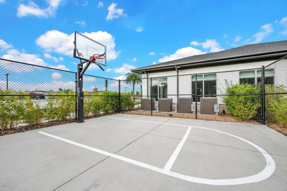 Sport court