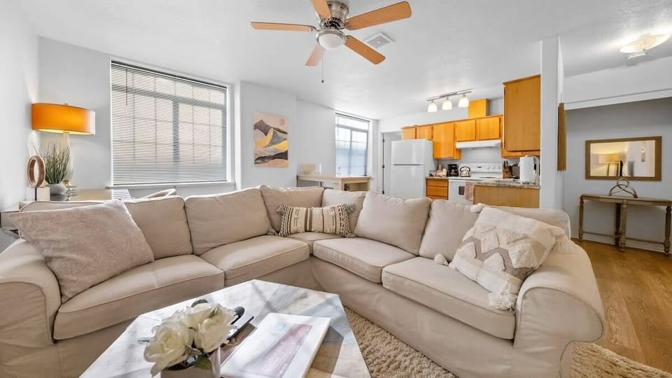 #StayInMyDistrict #EntireHome #BookDirect