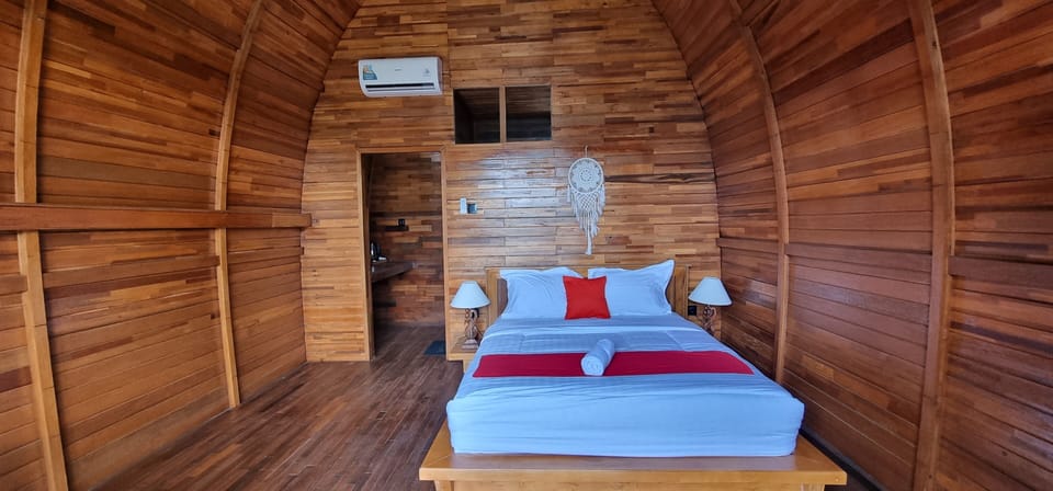 Standard Room | Desk, free WiFi, bed sheets