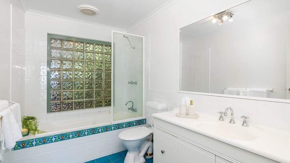 Main Bathroom | Downstairs