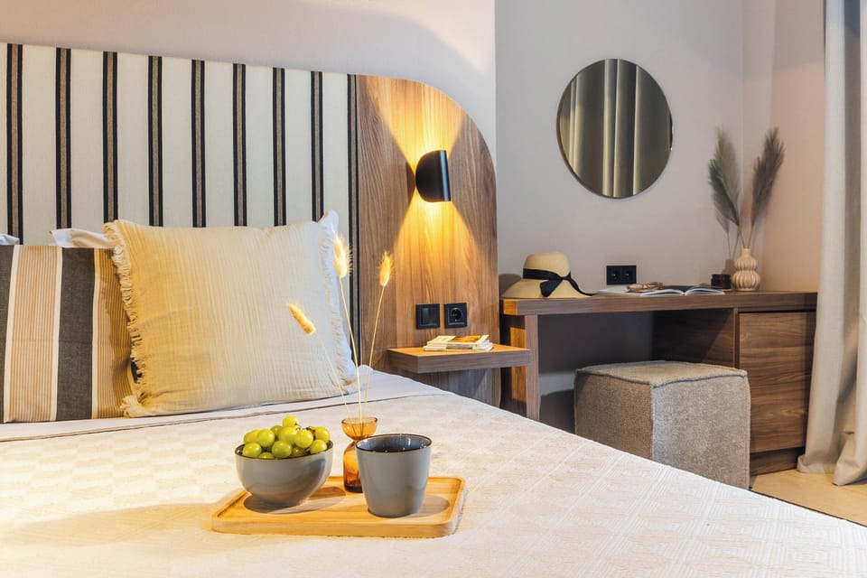 Deluxe Double or Twin Room | In-room safe, blackout drapes, iron/ironing board, free WiFi